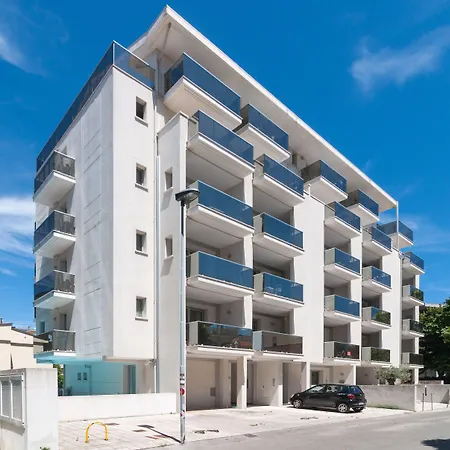 Sottovento Aparthotel 3*