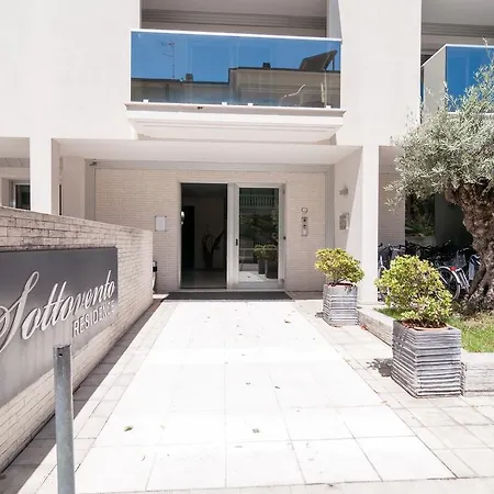 Hotel apartamentowy Sottovento 3*